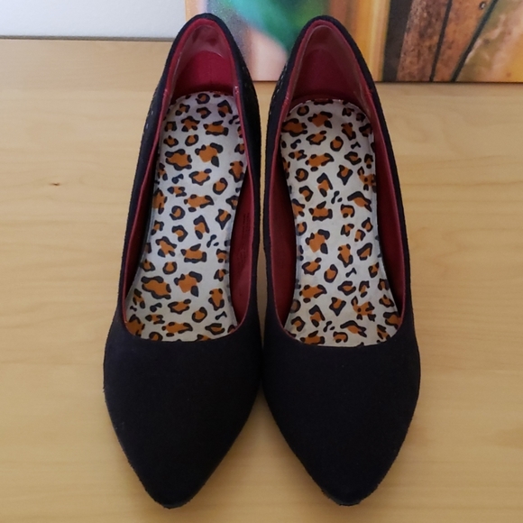 Maurices Pointed Black Classic Pump High Heels 6 - Picture 2 of 8